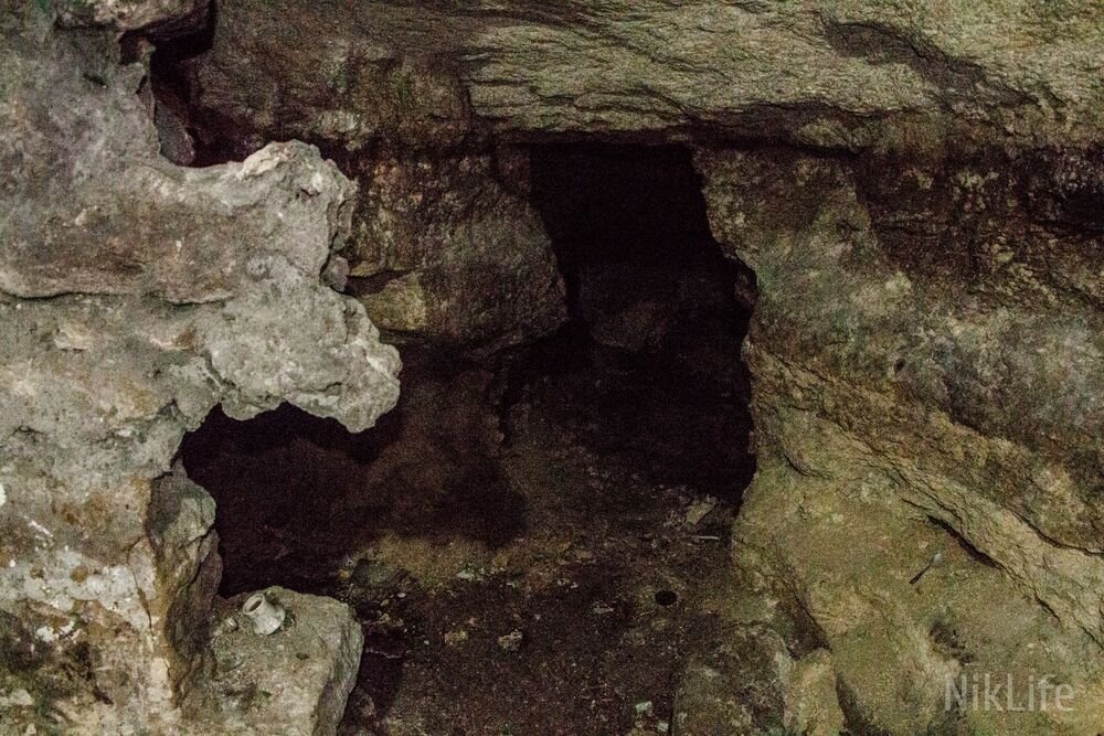 Карстовые пещеры