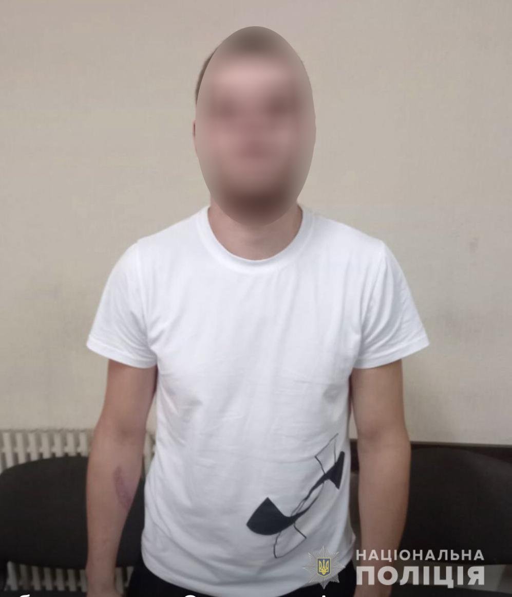 Подозреваемый в поджоге авто приехал в Николаев специально, чтобы выполнить заказ от 
