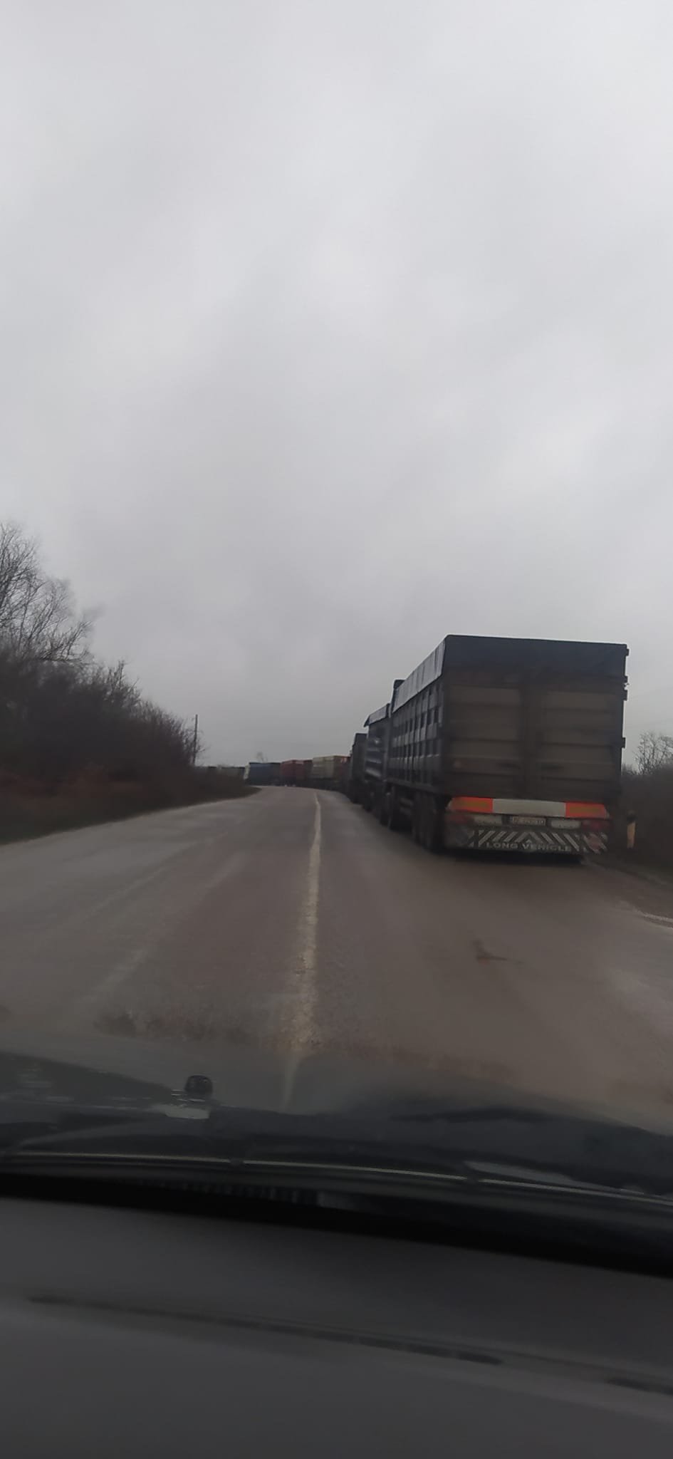 фуры блокируют дорогу под Николаевом