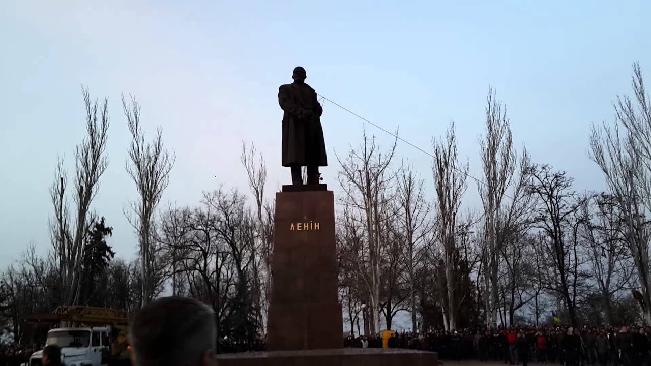 падіння леніна в Миколаєві