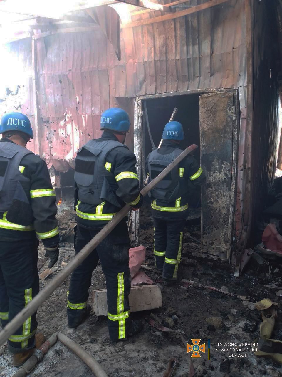 Минулої доби на Миколаївщині сталося 6 пожеж, 2 з яких внаслідок рашиських обстрілів,- ФОТО