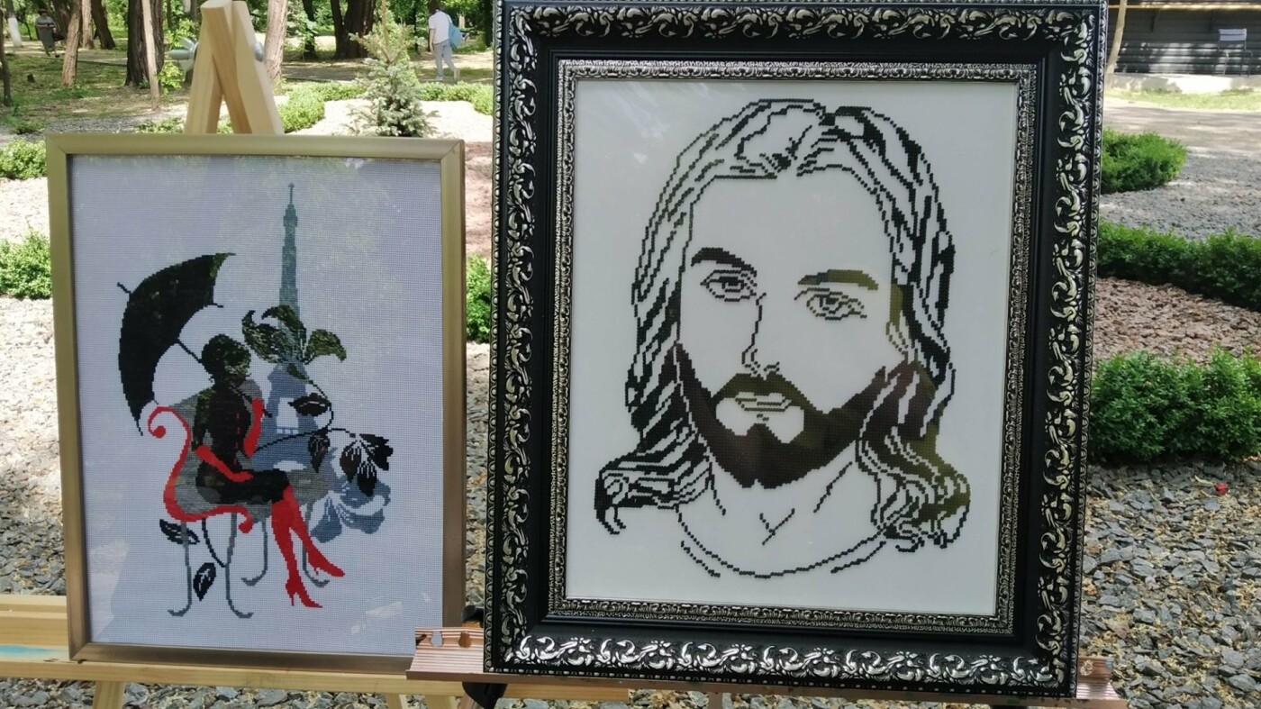 благодійна виставка у первомайську