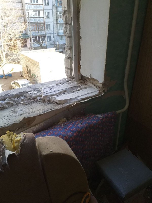 Квартира Юлії у Миколаєві, куди залетів рашиський снаряд