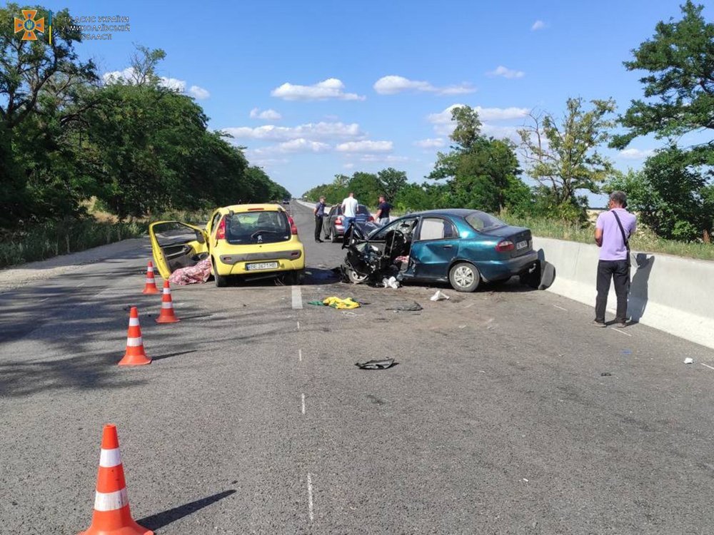 На трасі під Миколаєвом сталось смертельне ДТП, - ФОТО 