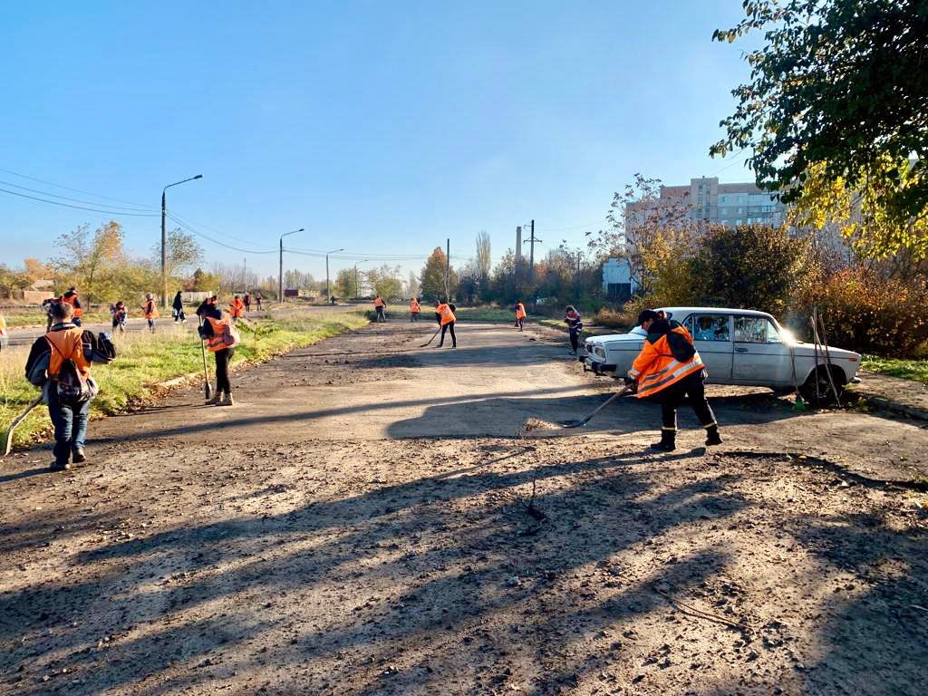 У Миколаєві ліквідують наслідки ракетного обстрілу, - ФОТО 