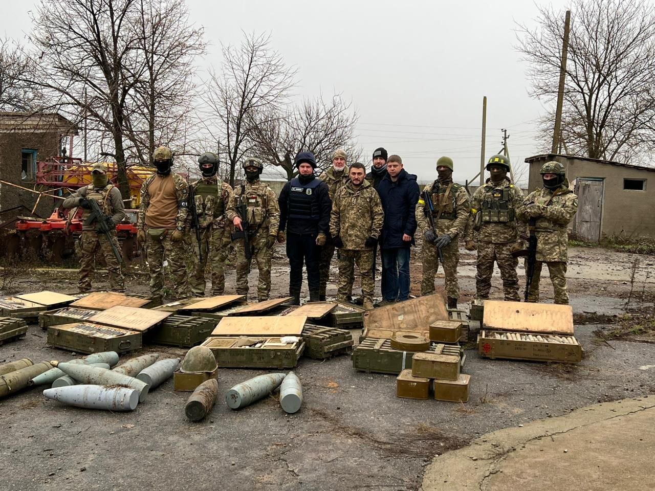 У Снігурівці знайшли склад боєприпасів, який залишили по собі російські окупанти, - ФОТО 