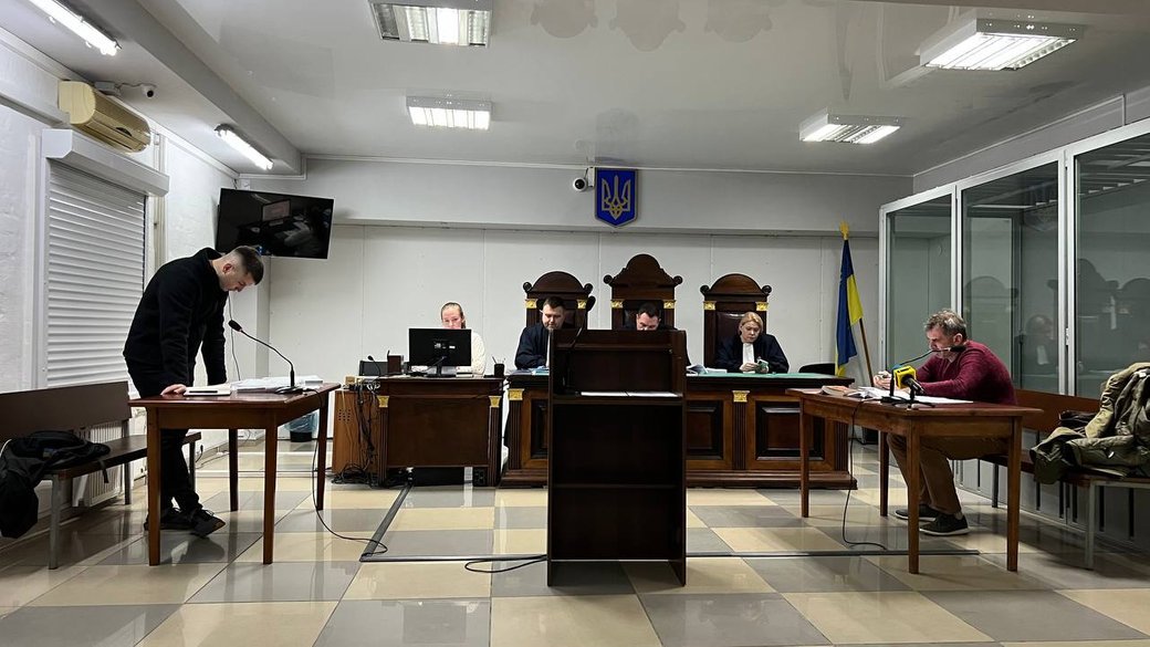 Вимагає перекладача на російську та не визнає провину. У Миколаєві відбулось судове слухання над підозрюваним у держзраді, - ФОТО 
