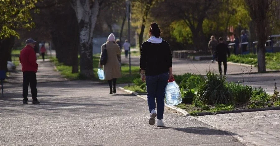 У Миколаєві відкрили ще одну точку видачі очищеної води: повний перелік адрес