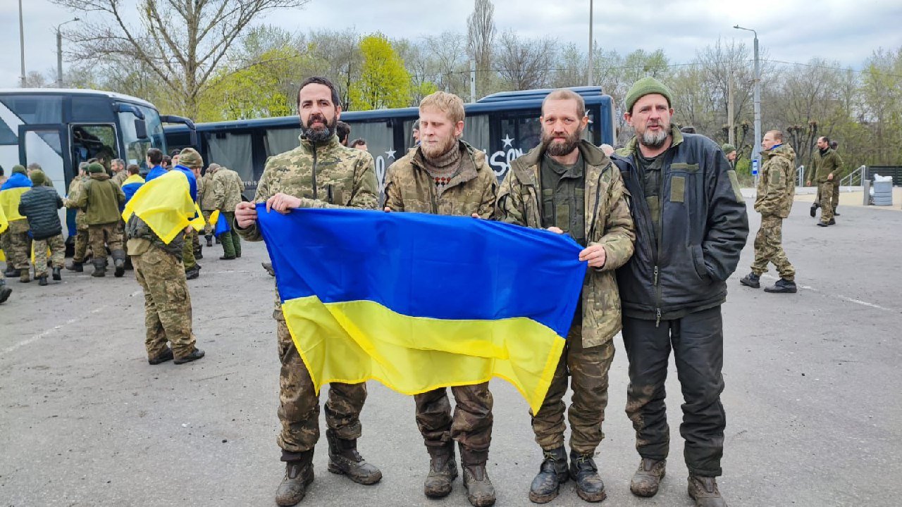 Великодне чудо: Україна повернула ще 130 своїх Захисників з полону рф, - ФОТО 