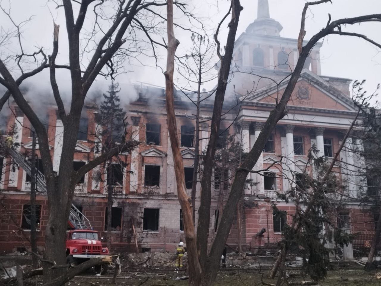 Зруйновано приватні будинки та історична будівля. Наслідки удару Калібрами по Миколаєву, - ФОТО 
