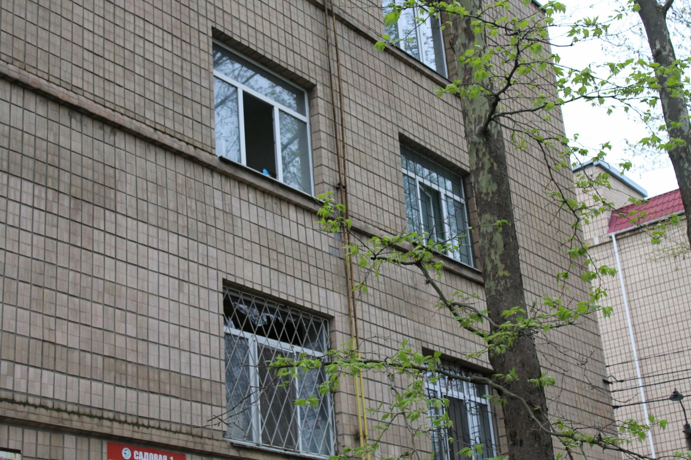 Наслідки рашиського нічного обстрілу в Миколаєві,- ФОТО 