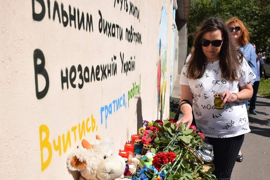У Миколаєві вшанували пам'ять дітей, які загинули внаслідок війни