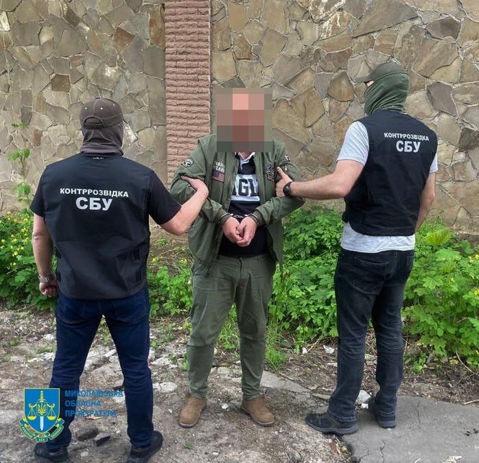 У Миколаєві затримали ворожого інформатора. Збирав для агресора інформацію про підрозділи ЗСУ у місті, - ФОТО 