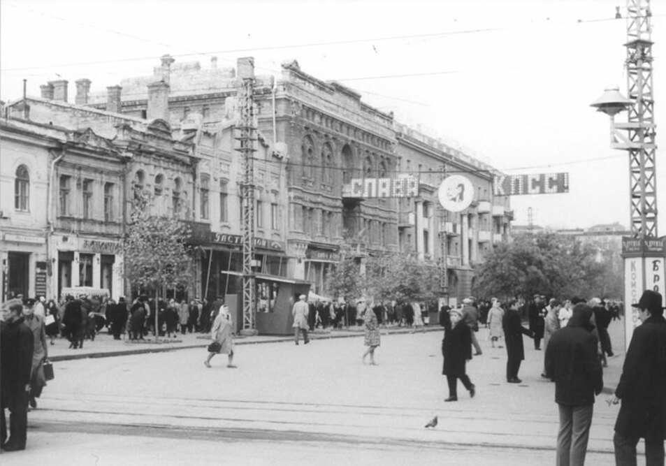 Від аптекарського магазину до готелю: архітектурна перлина на Соборній, що зберігає історію Миколаєва, - ФОТО, фото-4