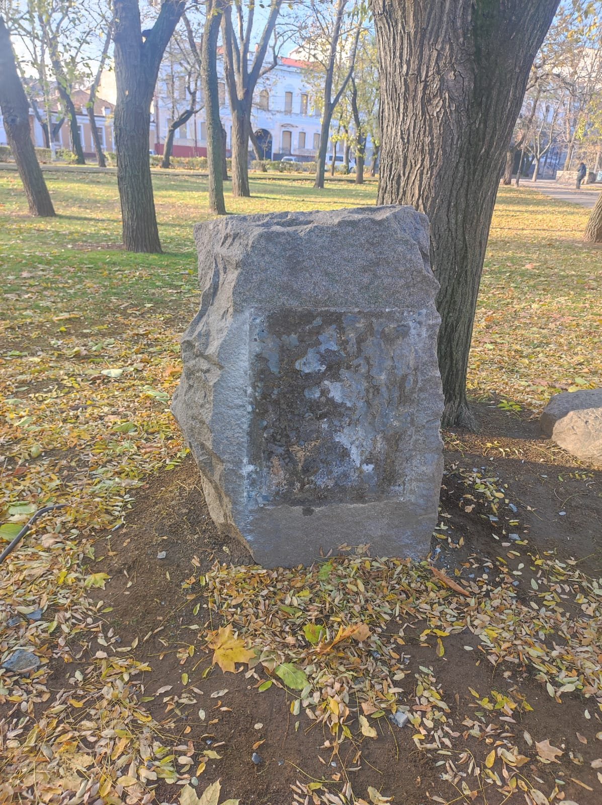 Декоммунизация в скверах и парках Николаева