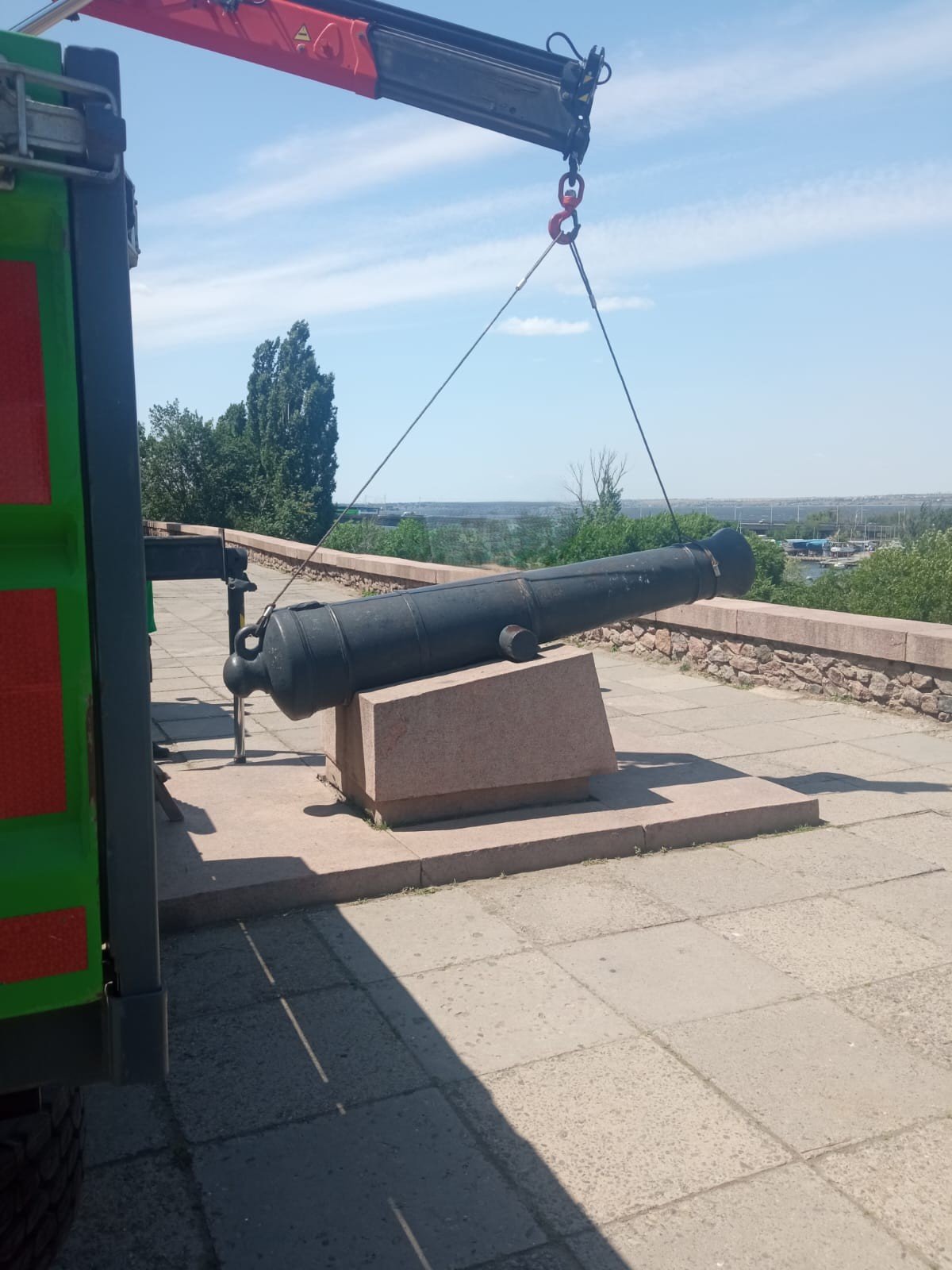 Декоммунизация в скверах и парках Николаева