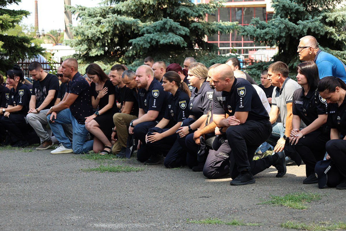 В Николаеве простились с погибшими Героями-полицейскими