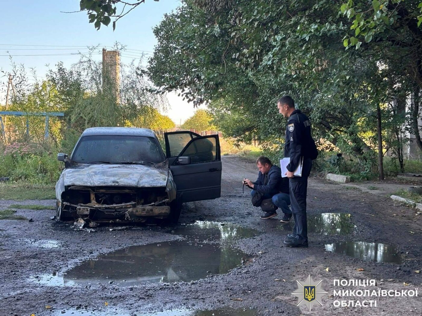 В Николаевской области мужчина поджег авто соседа