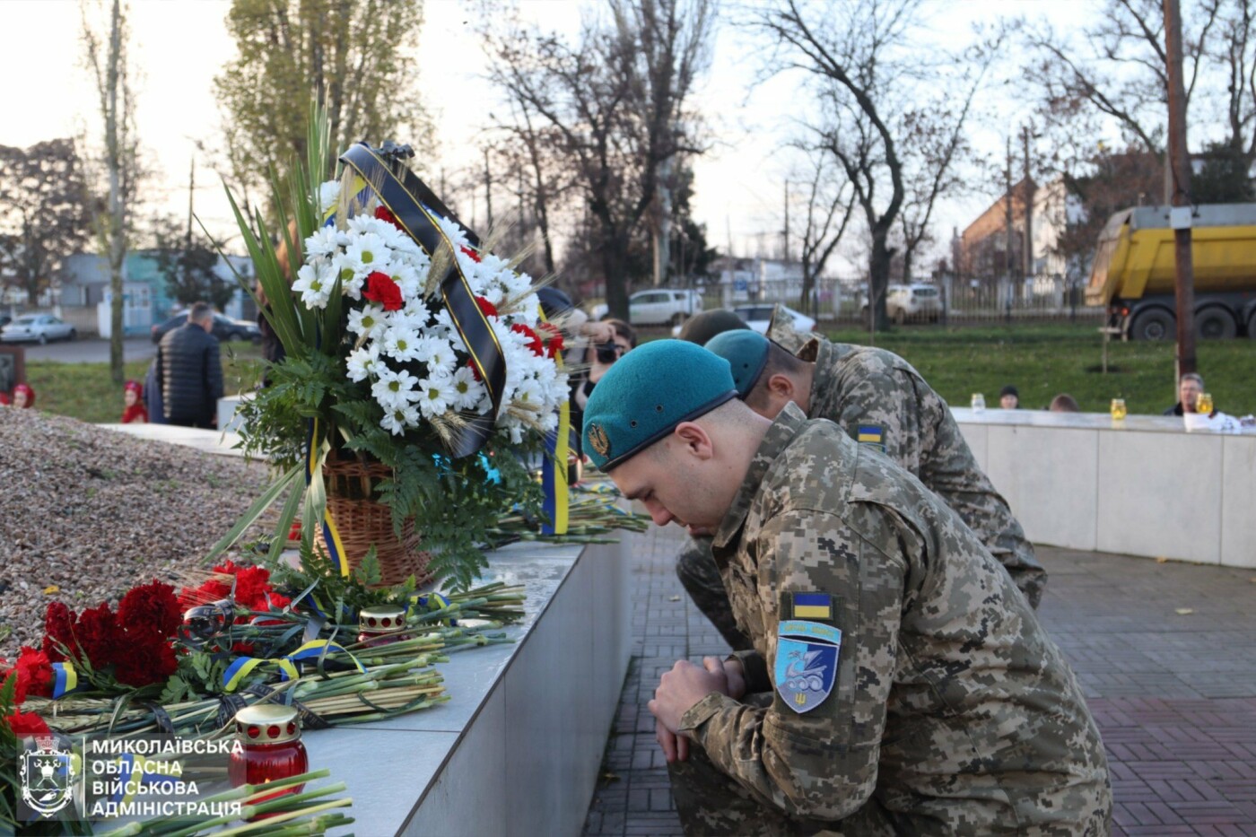 В Николаевской области зажгли свечи памяти жертв Голодомора