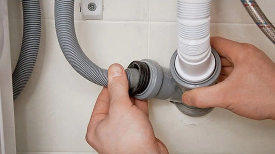 Забитий сифон або зливний шланг