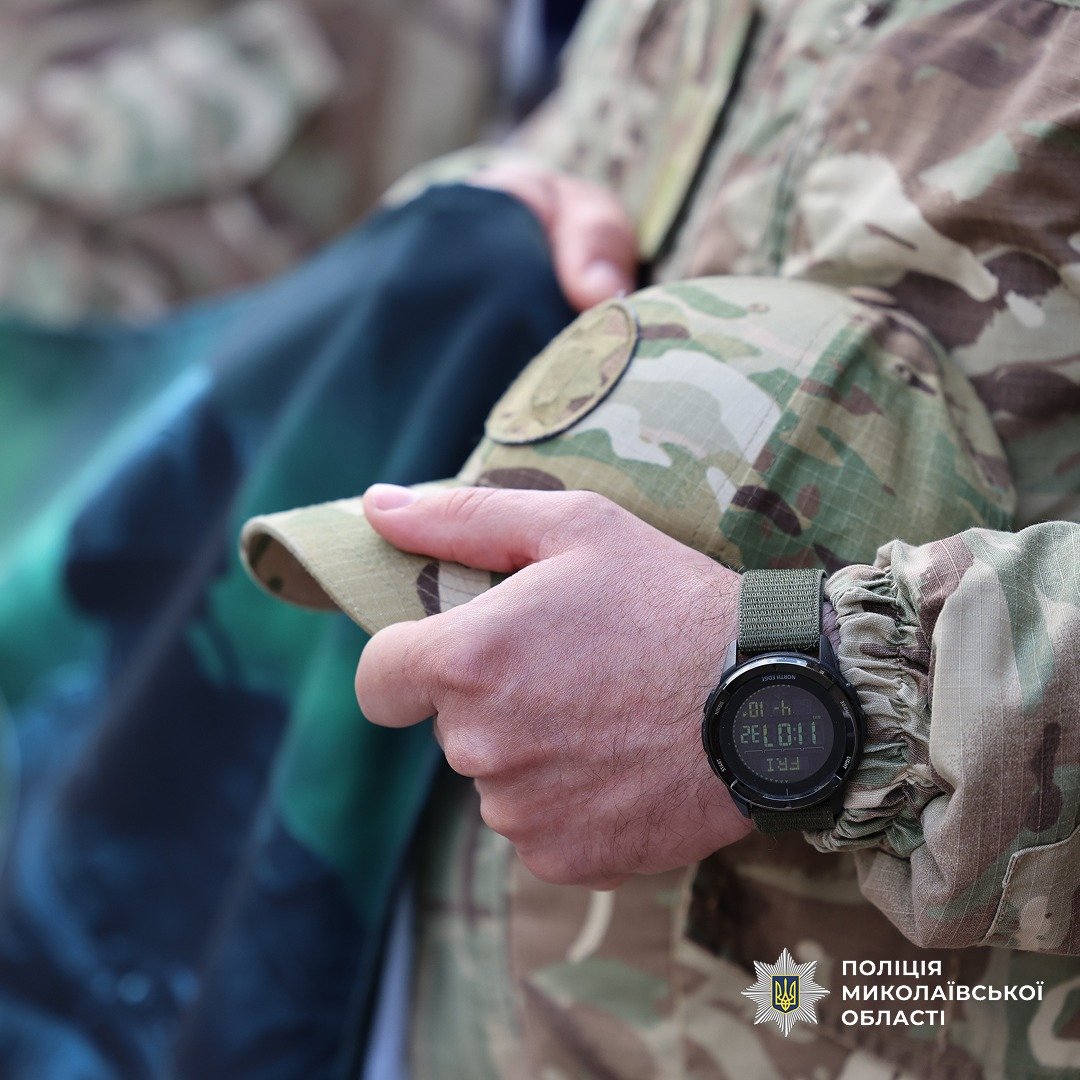 В Николаеве открыли памятный знак Герою