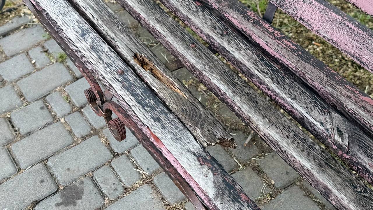 Обновление скамеек в Николаеве