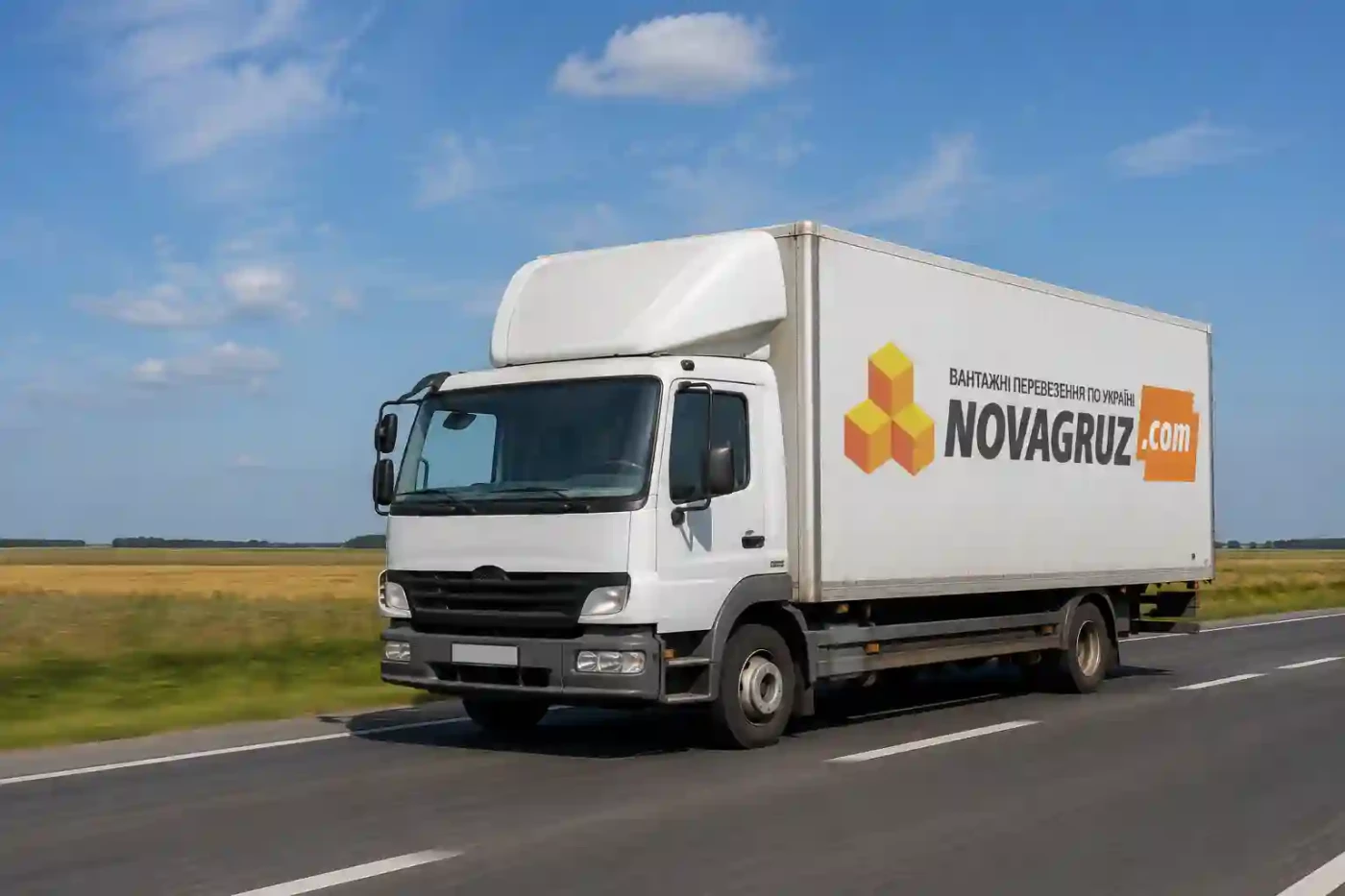 NovaGruz, Вантажівка в дорозі під час переїзду з Миколаєва в інший регіон Вантажівка в дорозі під час переїзду з Миколаєва в інший регіон