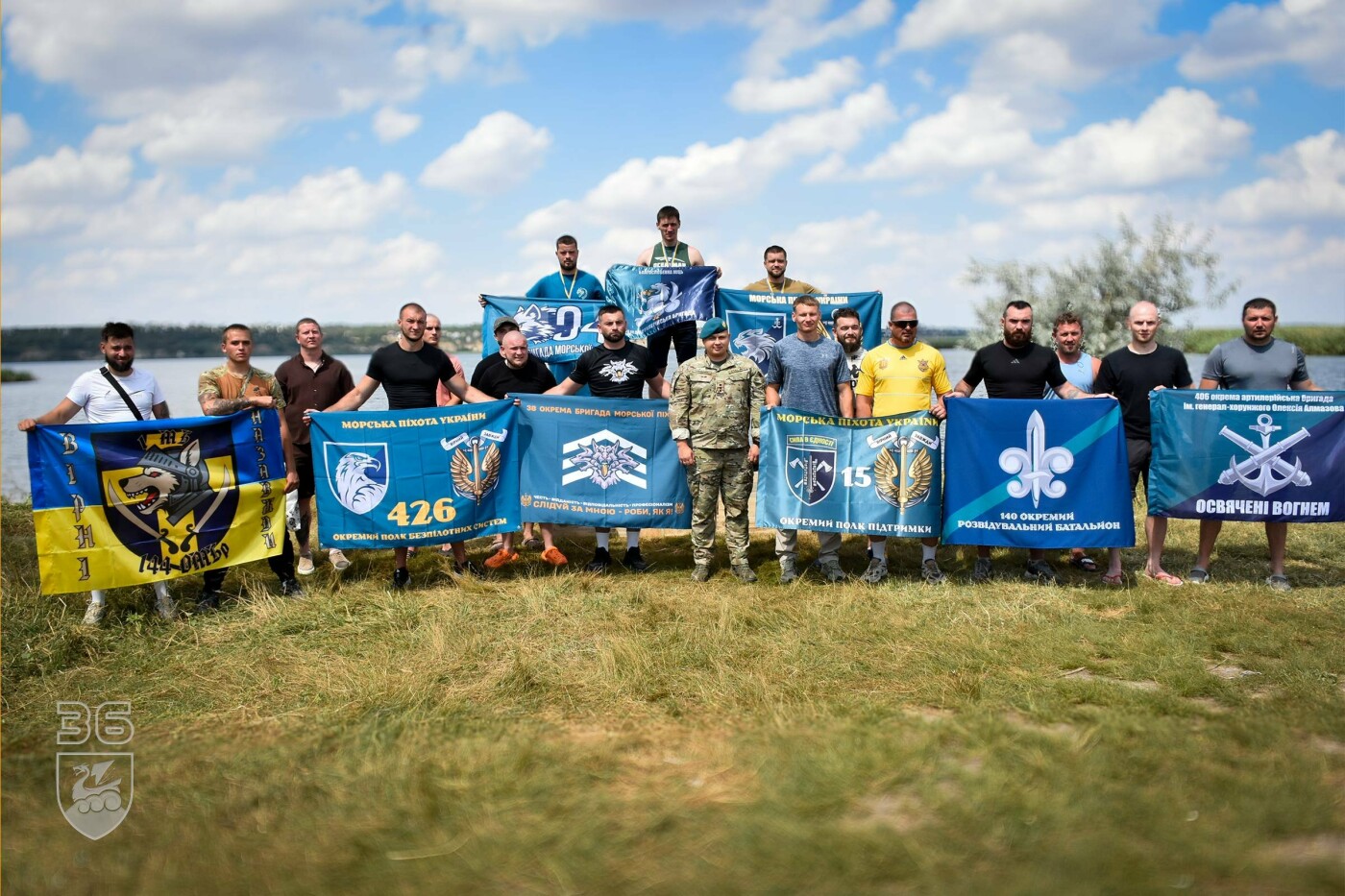 Боец 36-й бригады принял участие в чемпионате корпуса по троеборью