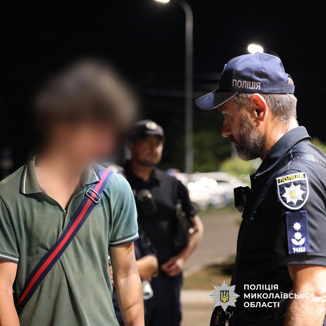 В Николаеве полиция провела вечерний рейд