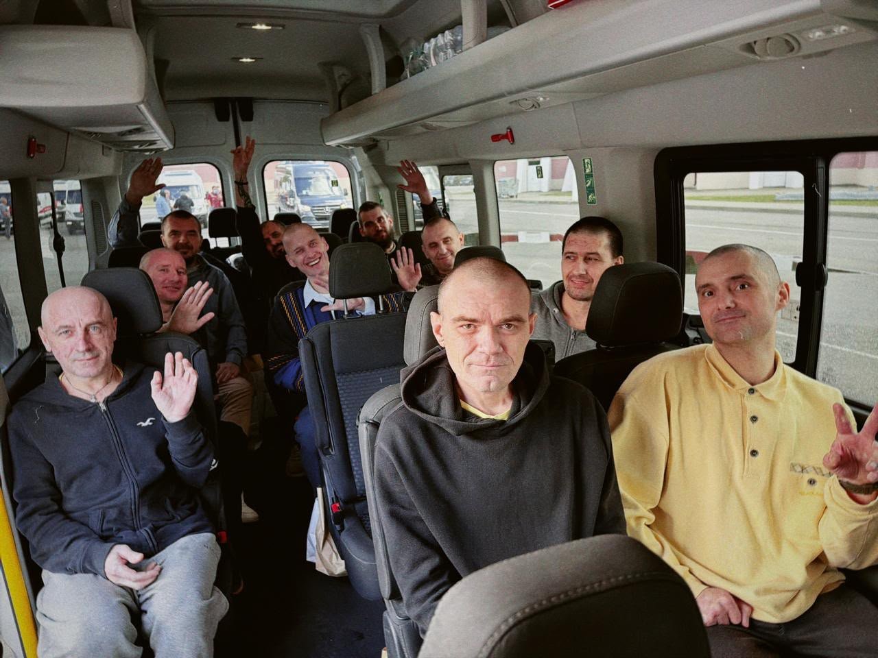 Еще 10 украинских воинов на дому