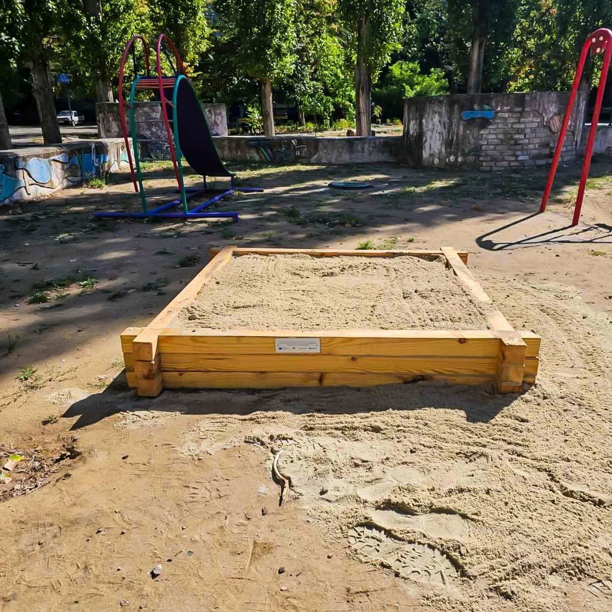 В Николаеве обновили детские площадки: