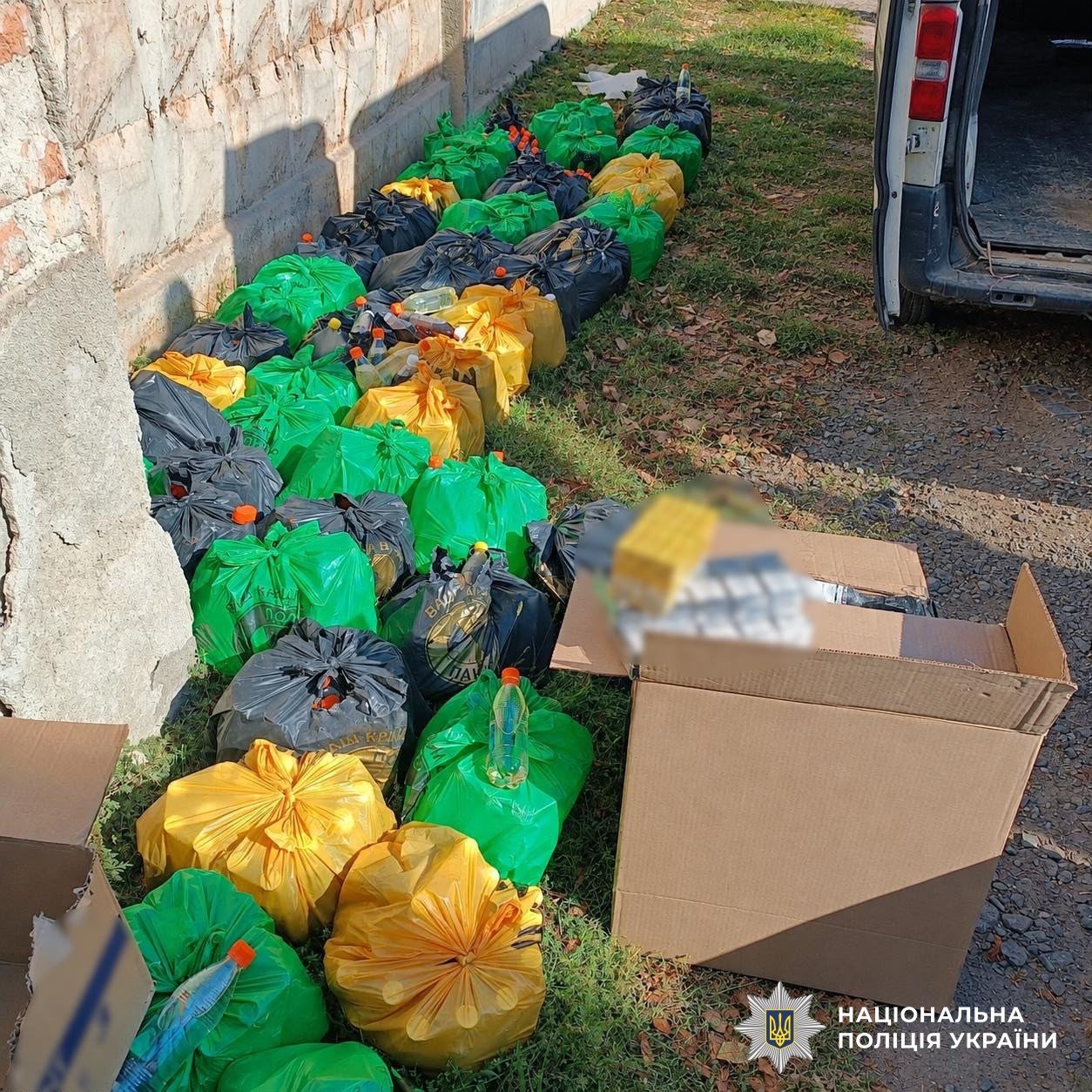 В Николаевской области остановили Renault с большой партией безакцизного товара