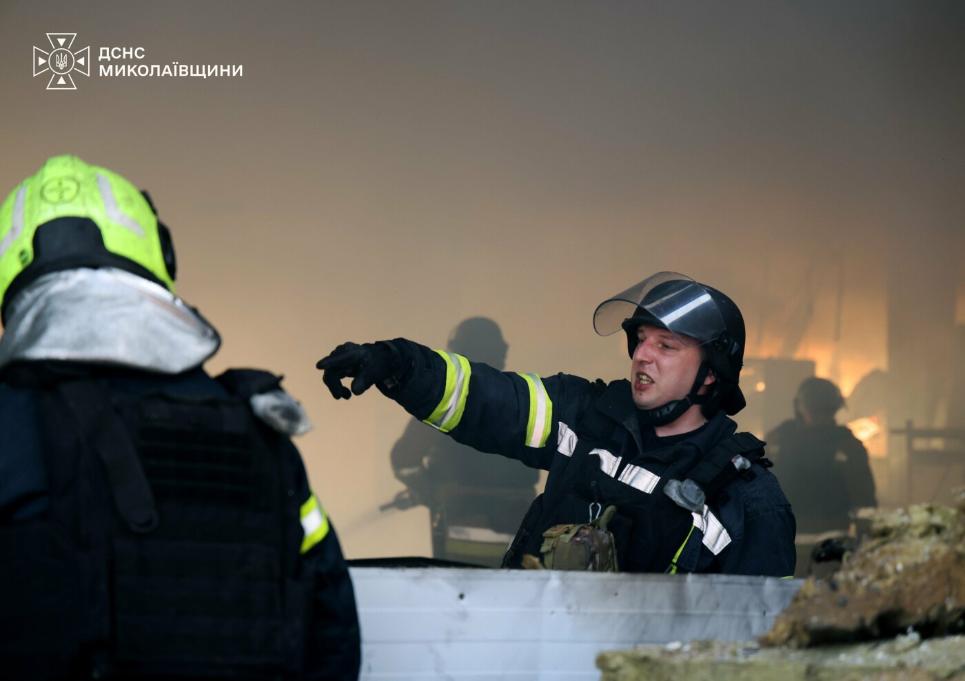 Пожар в результате атаки по Николаеву