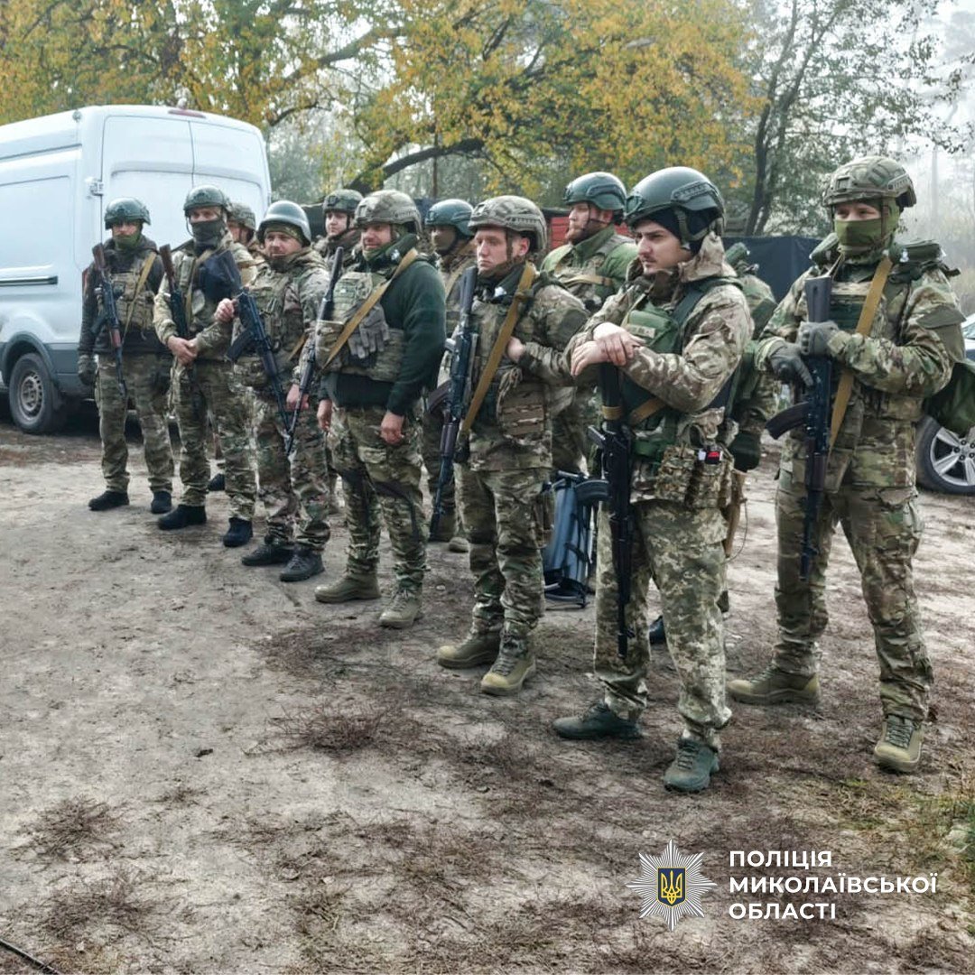 Бойцы полиции Николаевщины прошли 15 километров в честь павших коллег