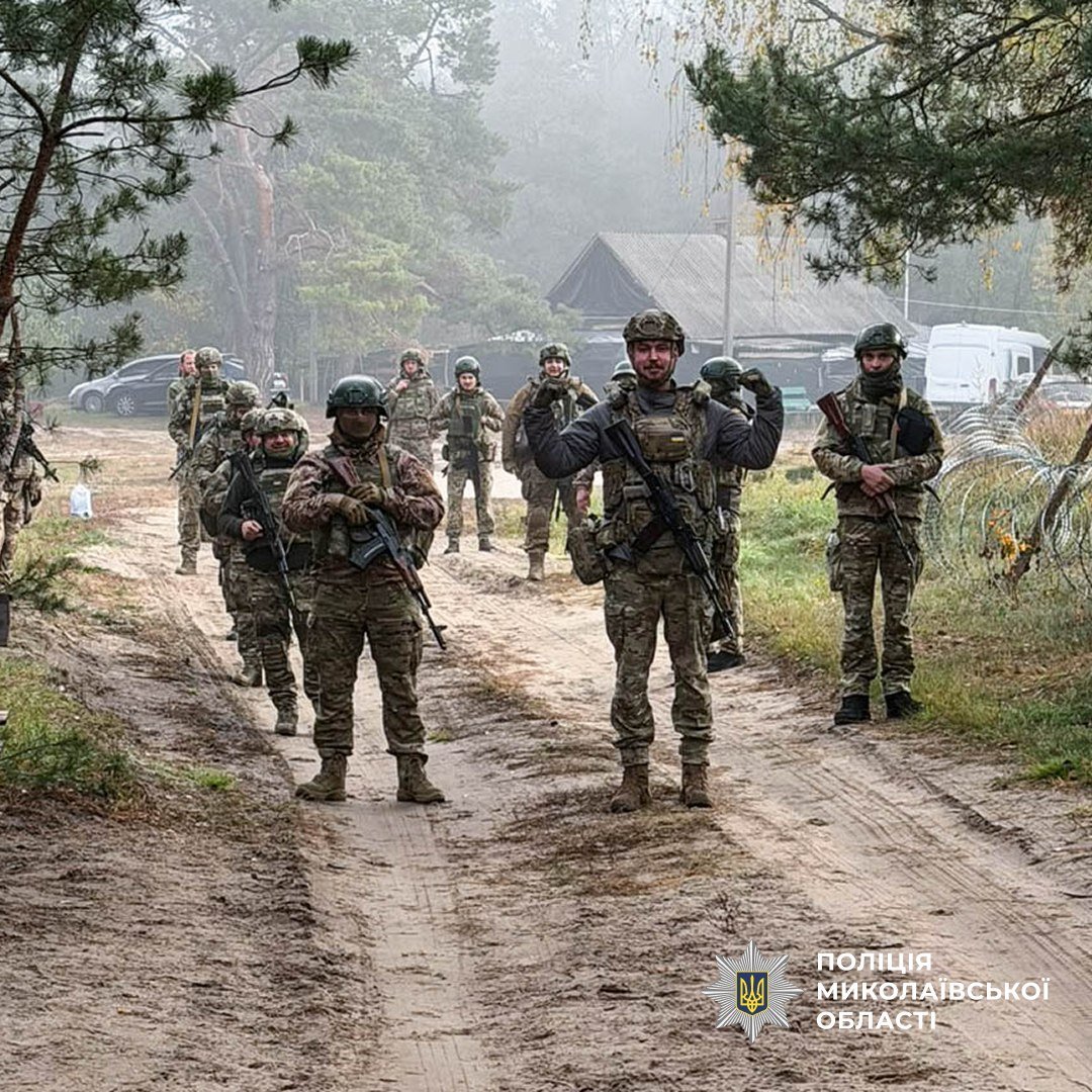 Бойцы полиции Николаевщины прошли 15 километров в честь павших коллег