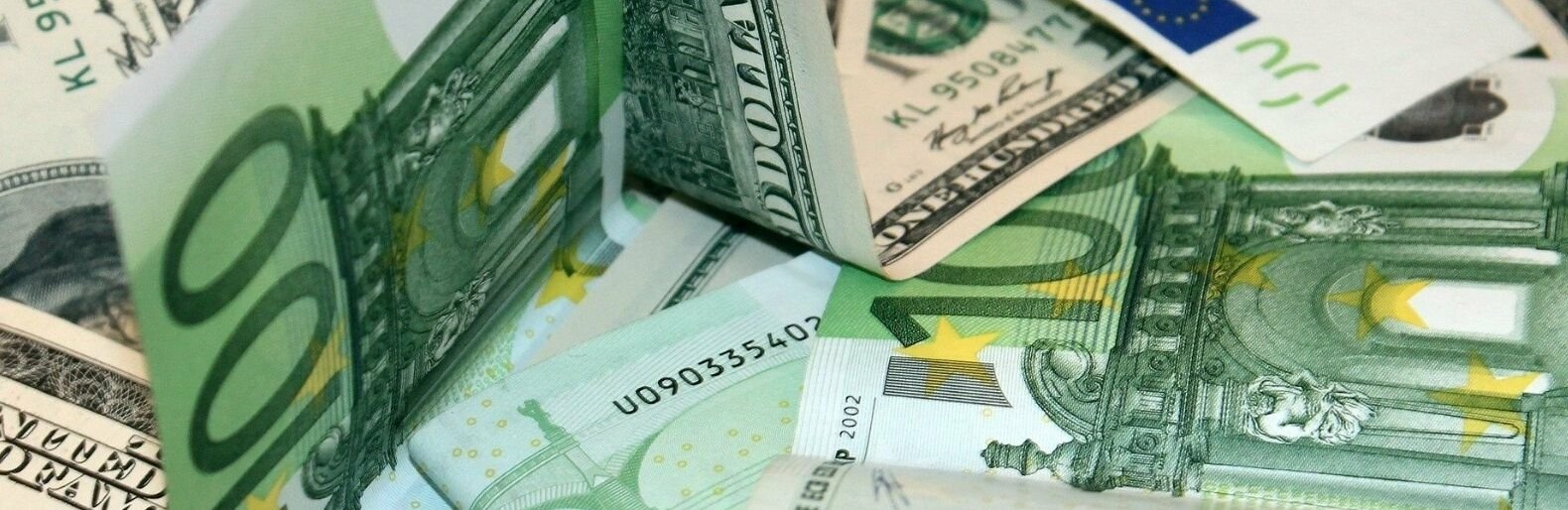 Сколько стоит валюта в банках Николаева: курс на 13 марта