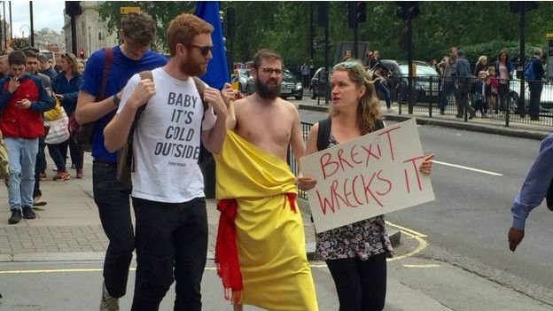160702112702_london_brexit_demo_624x351_bbc_nocredit
