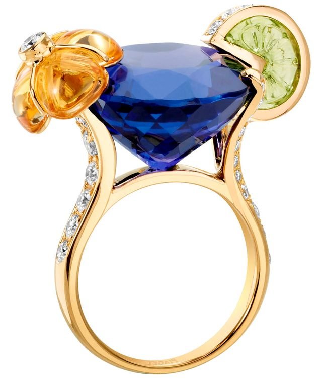 jewelry-with-sapphire